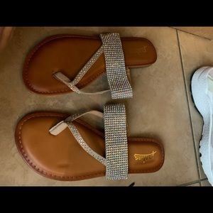 Women’s sandals